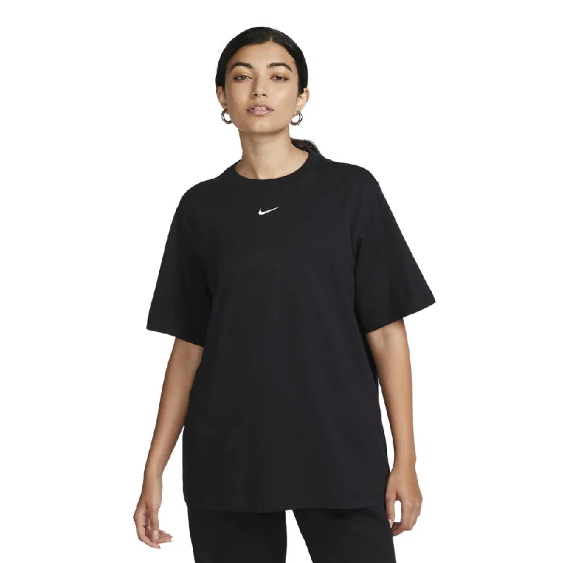 Nike Sportswear Essential T-shirt