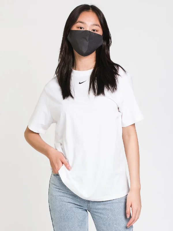 NIKE SWOOSH BOYFRIEND T-SHIRT  - CLEARANCE