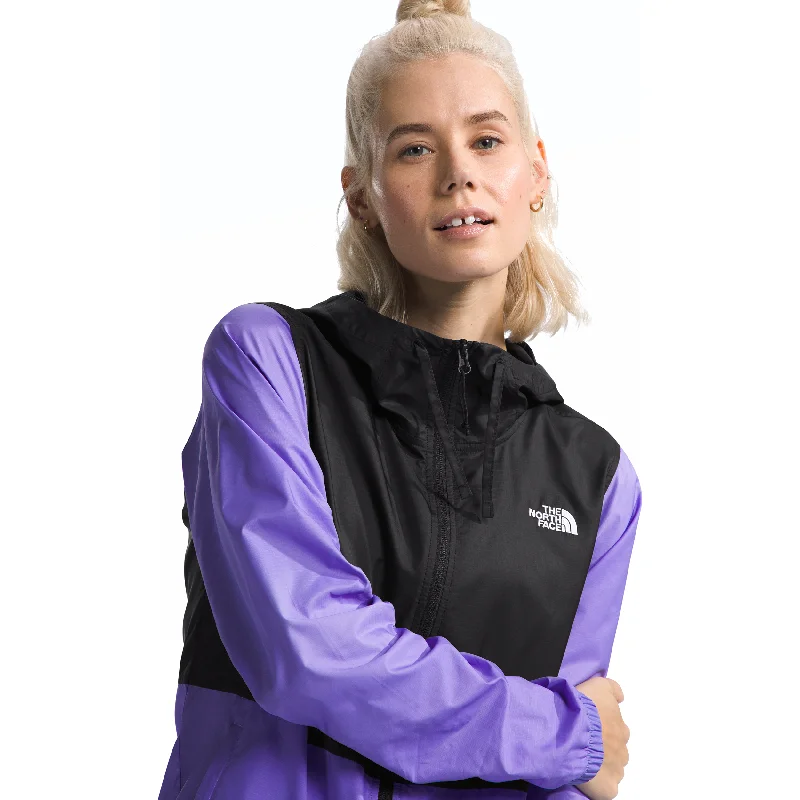 The North Face Women's Cyclone Jacket 3 in Optic Violet TNF Black