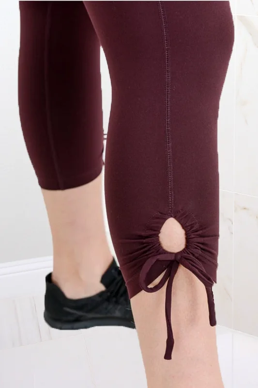 Ivy Tie Accent Capri Leggings