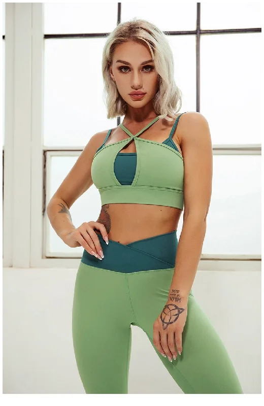 React PREMIUM Seamless Sports Crop Legging Set - Green