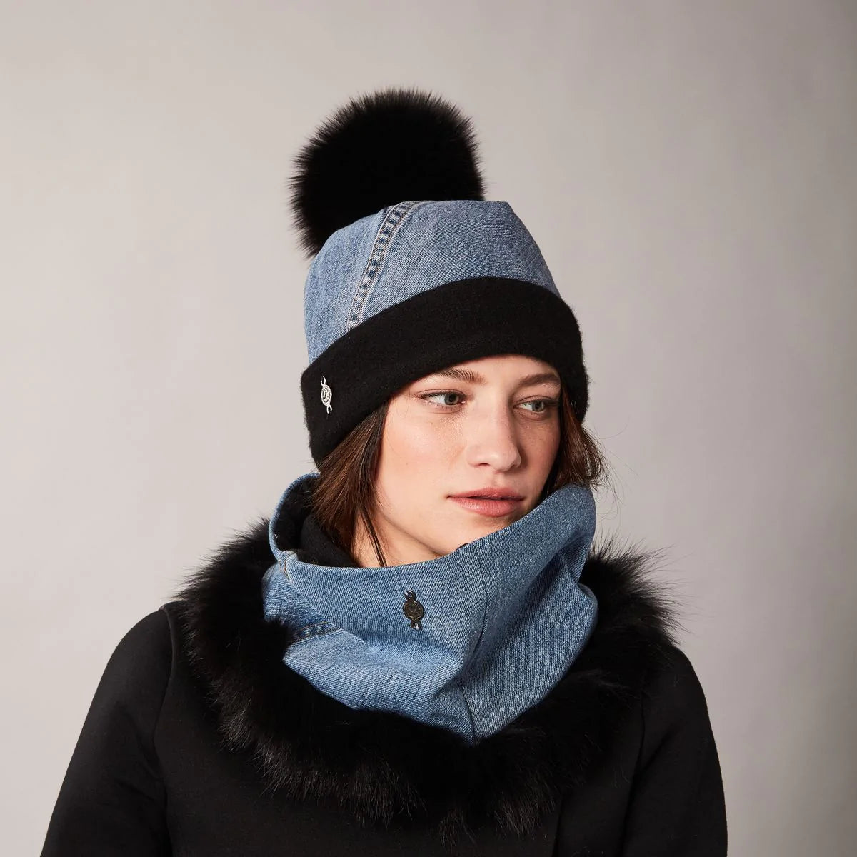 Harricana Upcycled Jeans Beanie w/ Fur Pom 2023